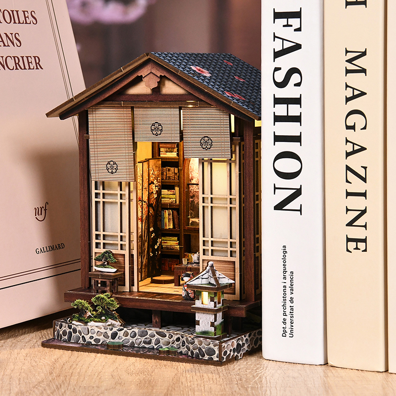 DIY Wooden Book Nook Figurines - Garden Journal Planner recensione e prezzo